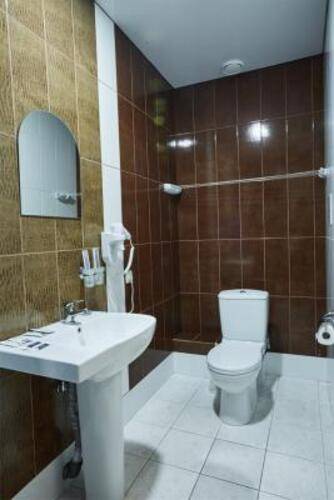 Айсберг ZBest Hotels