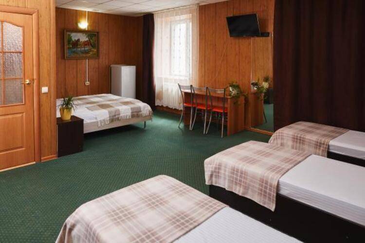 Айсберг ZBest Hotels