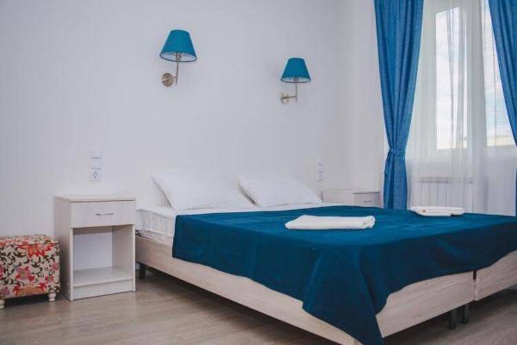 Айсберг ZBest Hotels