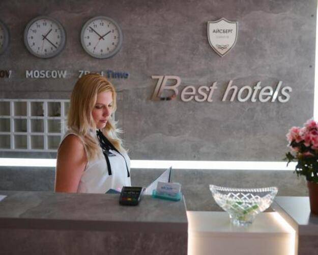 Айсберг ZBest Hotels