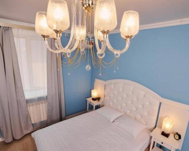 Айсберг ZBest Hotels