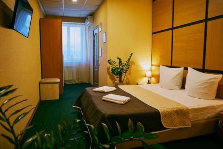 Айсберг ZBest Hotels