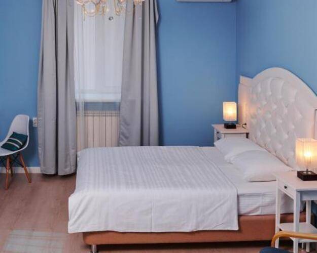 Айсберг ZBest Hotels