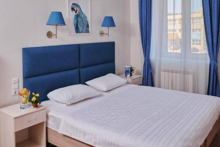 Айсберг ZBest Hotels
