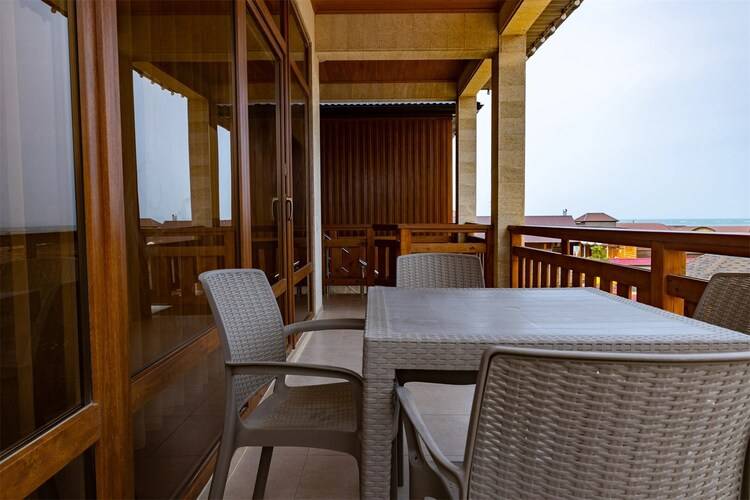 Golden Beach Hotel
