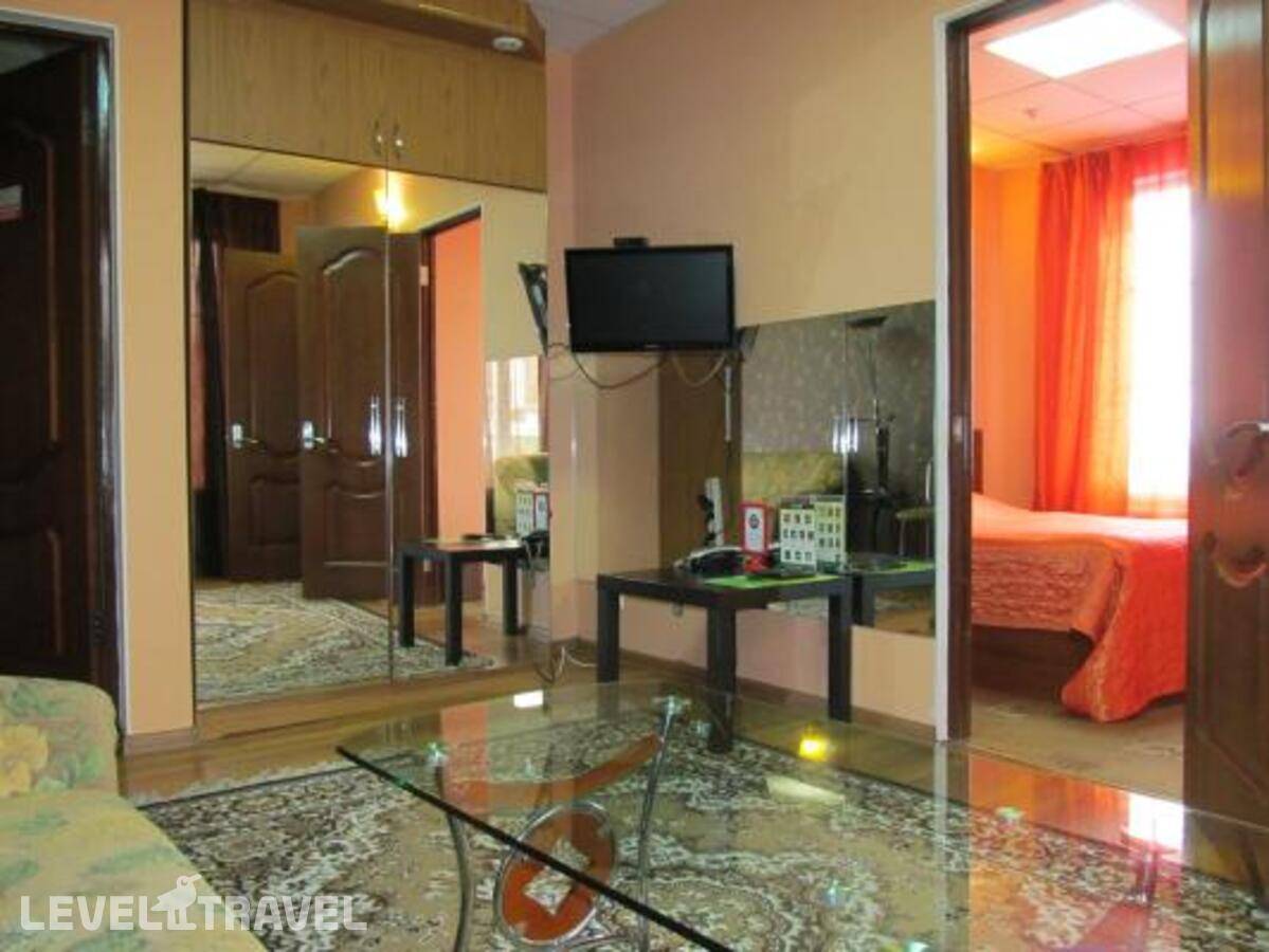 Отель Шоколад На Улице Дзержинского — Новороссийск, Россия