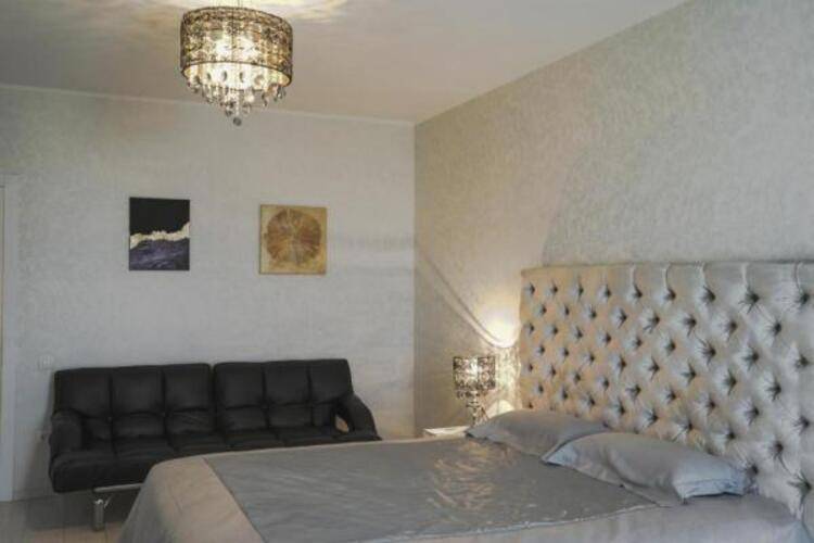 ABC Apartmens (ЭйБиСи Апартментс) на улице Авиаторов 41