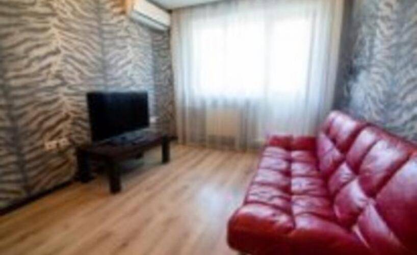 Home Hotel (Хоум Отель) на Кирова 76