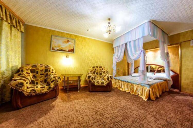 Звездная (Бывш. Пять Звезд) На Суворова