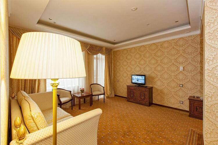 Royal Hotel Spa & Wellness
