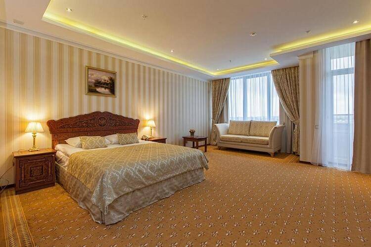 Royal Hotel Spa & Wellness