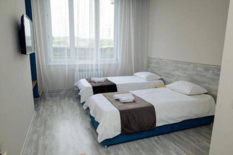 7 Rooms (7 комнат)