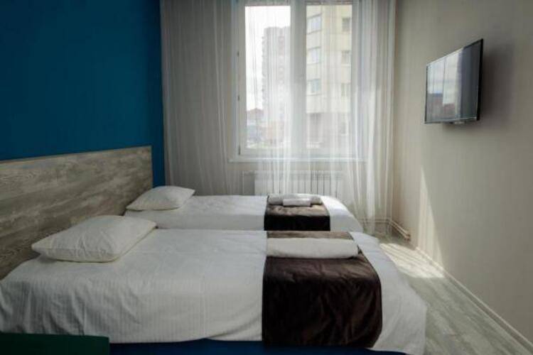 7 Rooms (7 комнат)