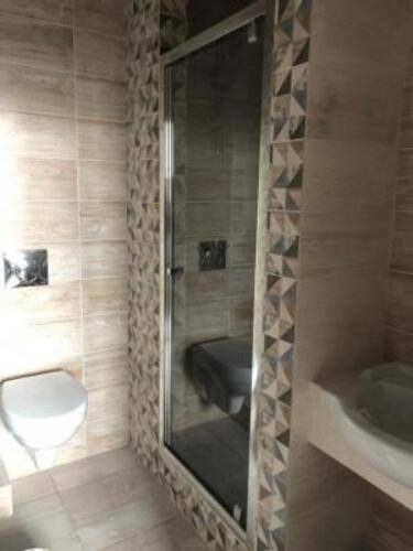 7 Rooms (7 комнат)