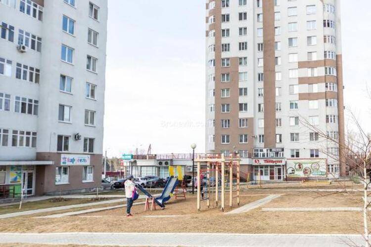 Дом-доступно на Космонавтов 215