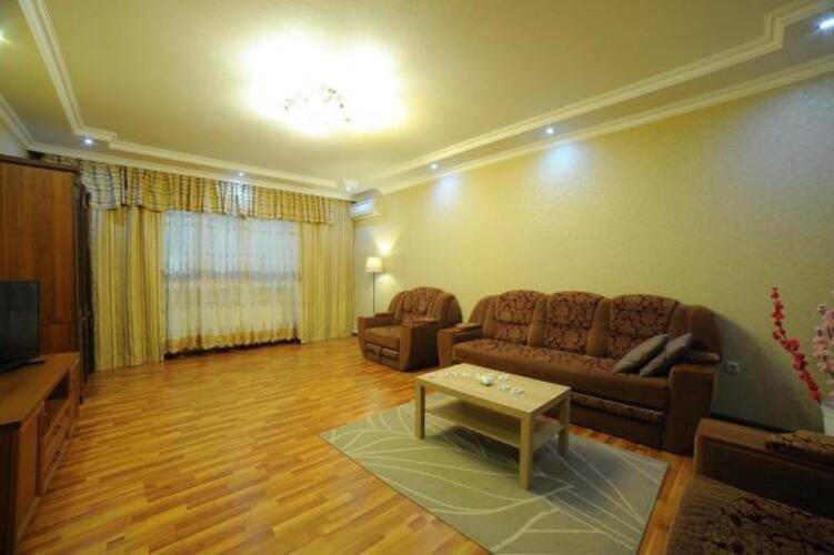 Апартаменты На Улице Дунаевского 1/1