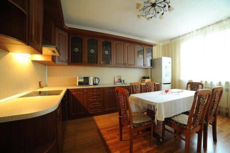 Апартаменты На Улице Дунаевского 1/1