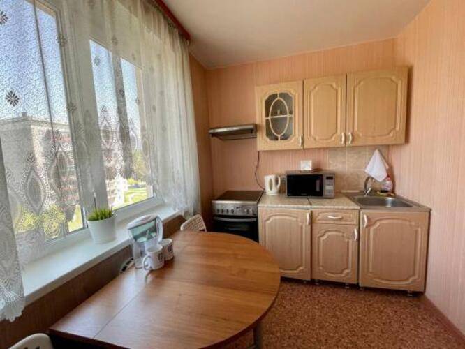 В гости на Строителей 90 Б