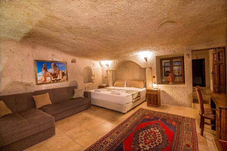 Elegance Cave Suites