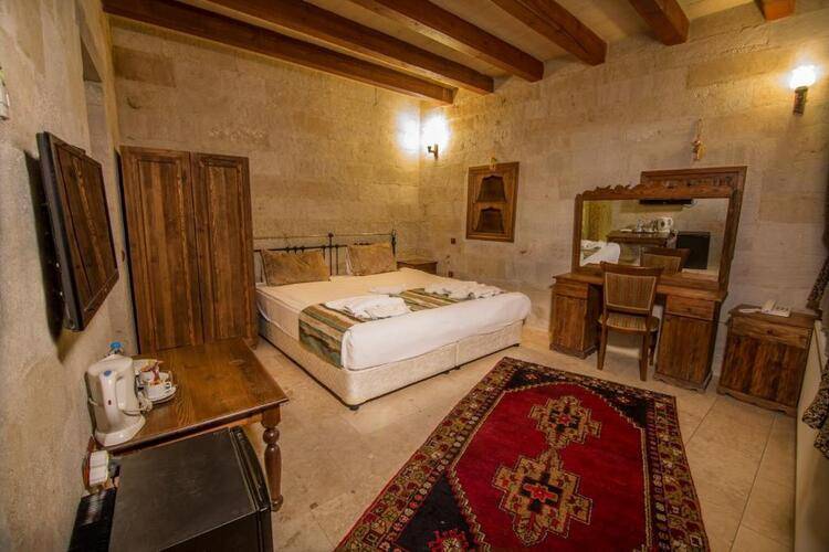 Elegance Cave Suites