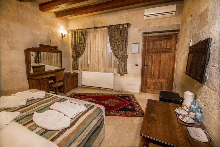 Elegance Cave Suites