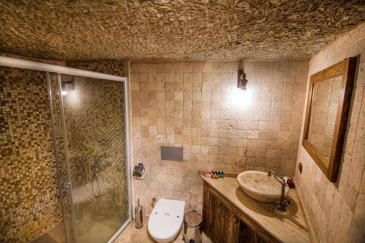 Elegance Cave Suites