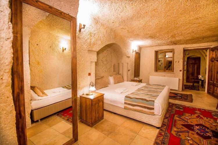 Elegance Cave Suites