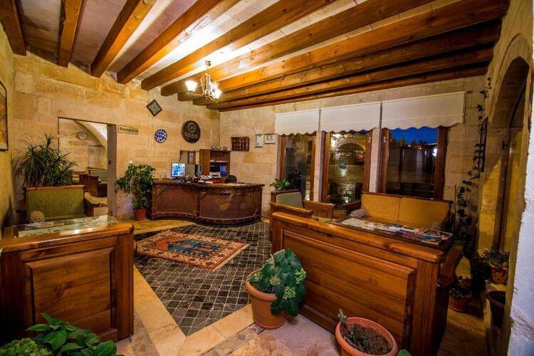 Elegance Cave Suites