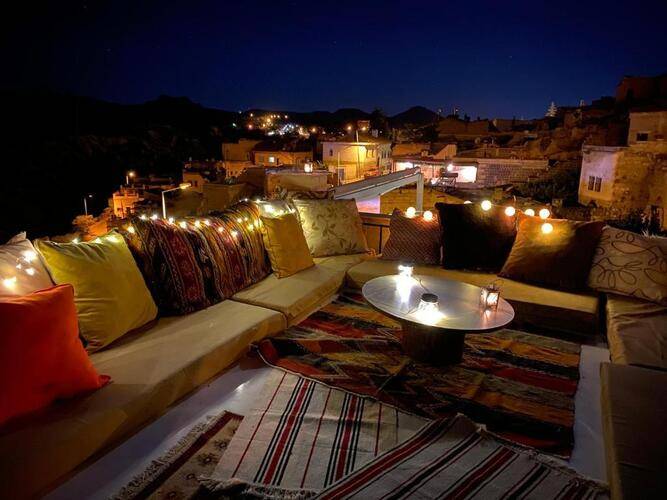 Aurora Cave Hotel