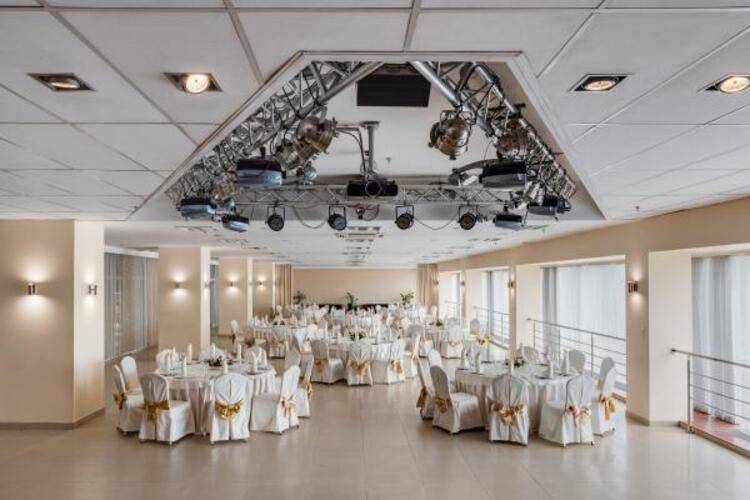 Marins Park Hotel Novosibirsk (Маринс Парк Новосибирск)