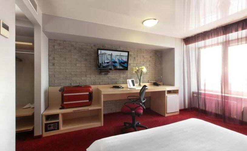 Marins Park Hotel Novosibirsk (Маринс Парк Новосибирск)