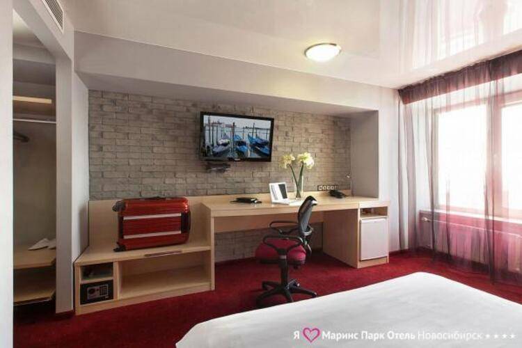 Marins Park Hotel Novosibirsk (Маринс Парк Новосибирск)