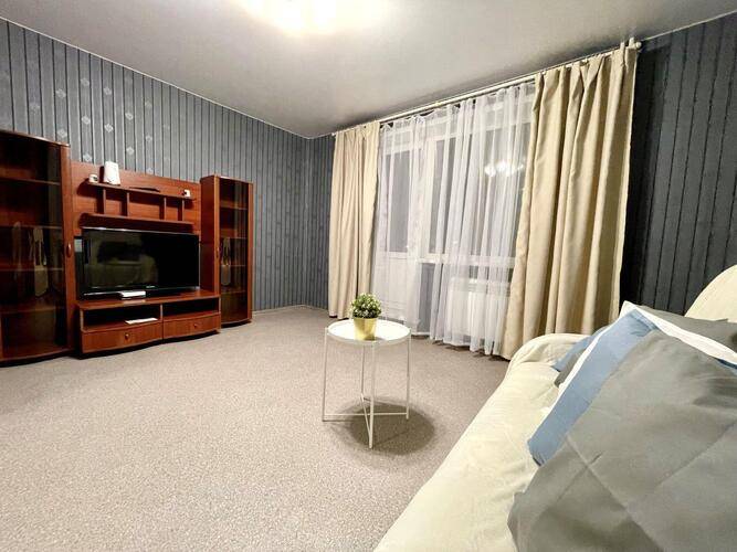 Home Hotel (Хоум Отель) на Есенина
