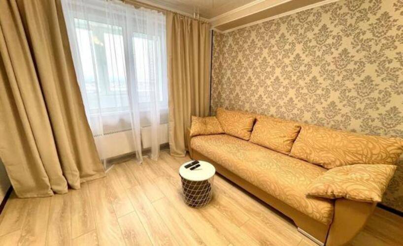 Home Hotel (Хоум Отель) на Институтской 69