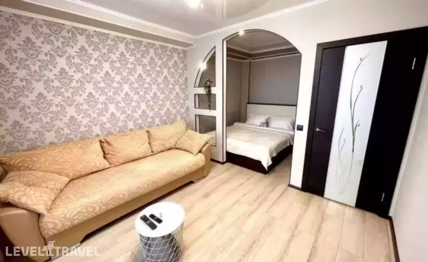 Home Hotel (Хоум Отель) на Институтской 69