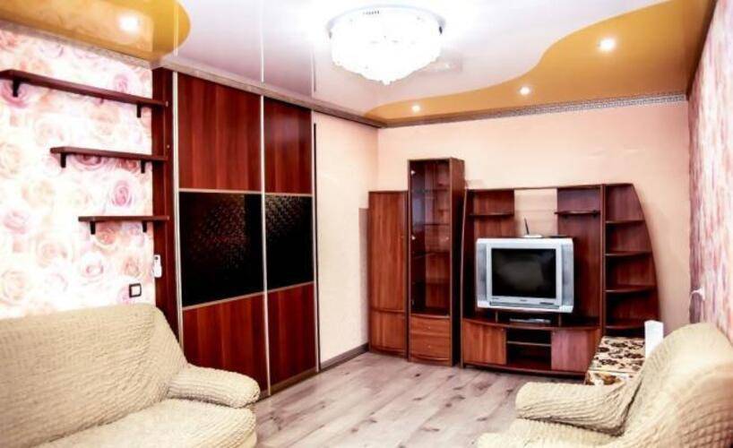 Home Hotel (Хоум Отель) на Зварыгина 16