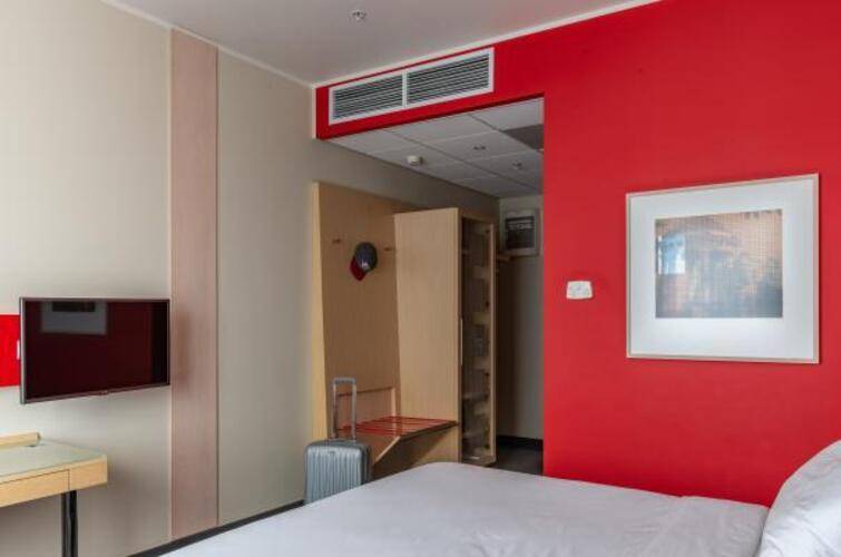 Cosmos Novosibirsk Hotel (Космос Новосибирск) бывш.Парк Инн Рэдиссон