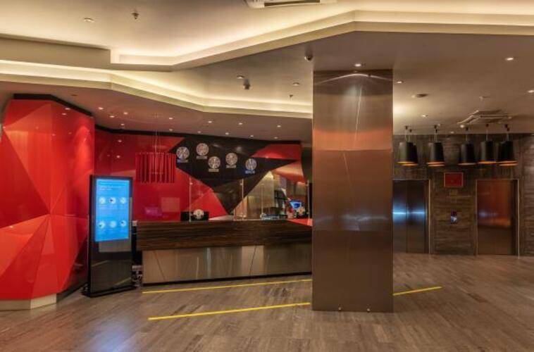 Cosmos Novosibirsk Hotel (Космос Новосибирск) бывш.Парк Инн Рэдиссон