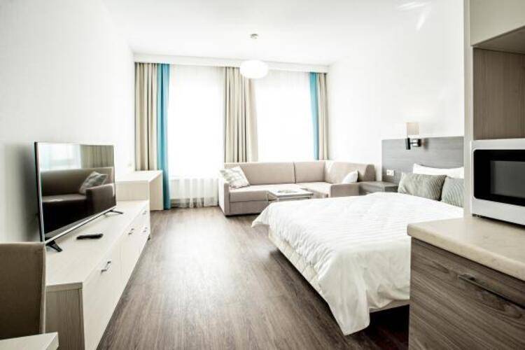 Ramada Hotel & Suites by Wyndham Novosibirsk Zhukovka (Рамада Новосибирск)