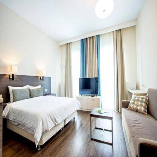 Ramada Hotel & Suites by Wyndham Novosibirsk Zhukovka (Рамада Новосибирск)