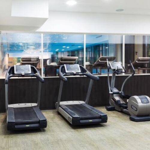 Ramada Hotel & Suites by Wyndham Novosibirsk Zhukovka (Рамада Новосибирск)