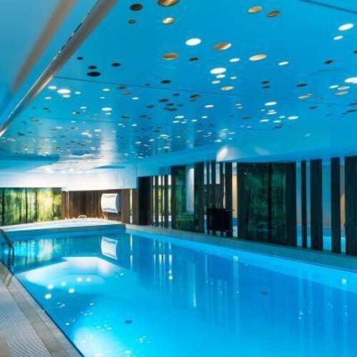 Ramada Hotel & Suites by Wyndham Novosibirsk Zhukovka (Рамада Новосибирск)