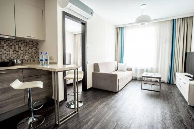 Ramada Hotel & Suites by Wyndham Novosibirsk Zhukovka (Рамада Новосибирск)