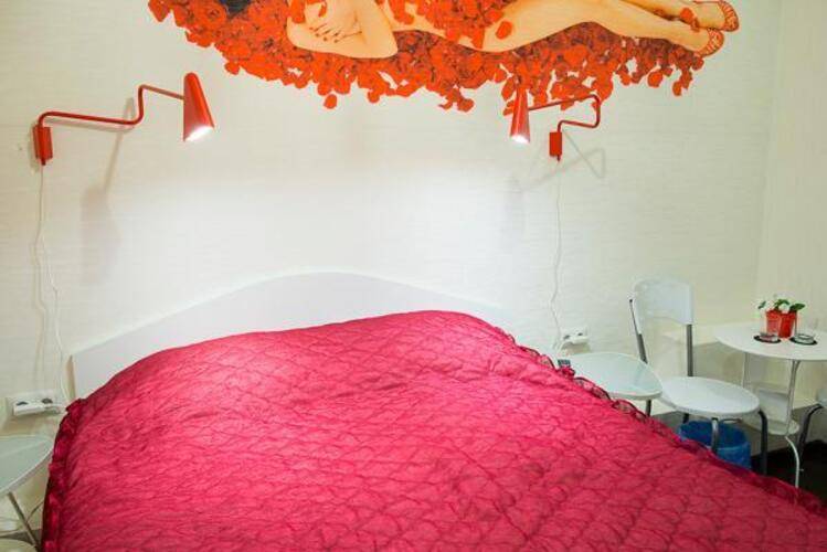 Red-Hotel (Ред)