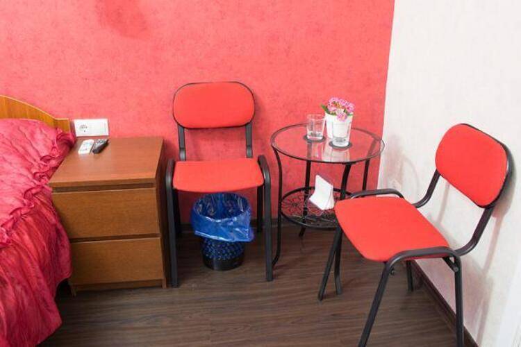 Red-Hotel (Ред)