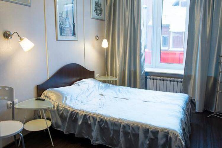 Red-Hotel (Ред)