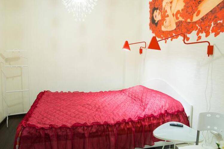 Red-Hotel (Ред)