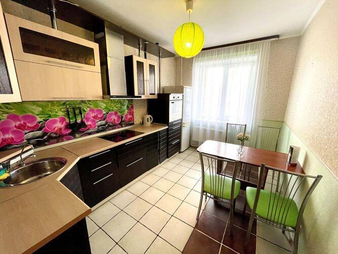 Home Hotel (Хоум Отель) на Шахтеров 121