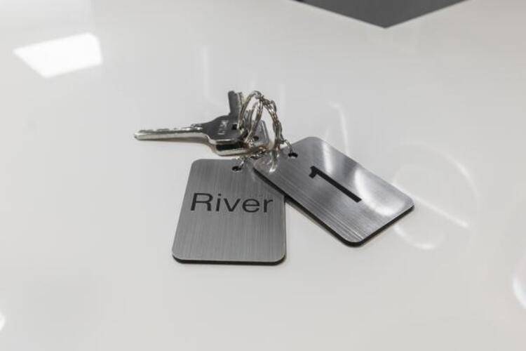 River (Ривер)