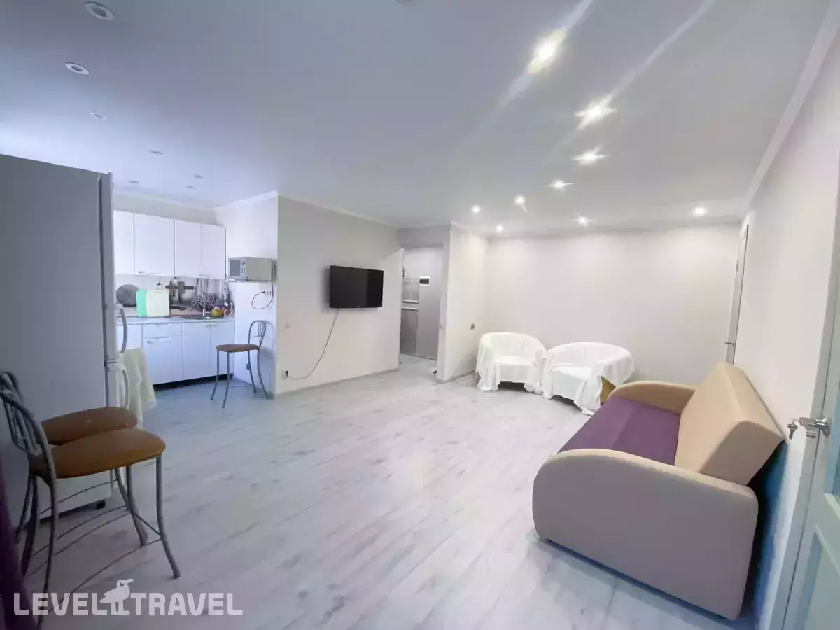 Элиттель на улице Горького